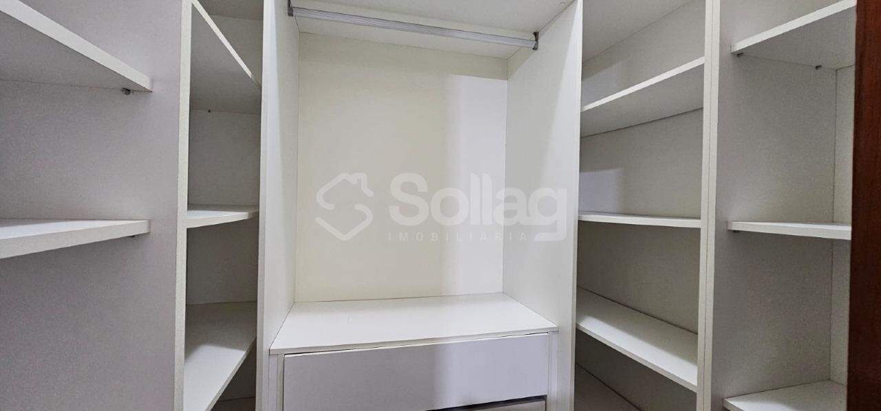 Casa em condomínio à venda no Condomínio Recanto Florido: 