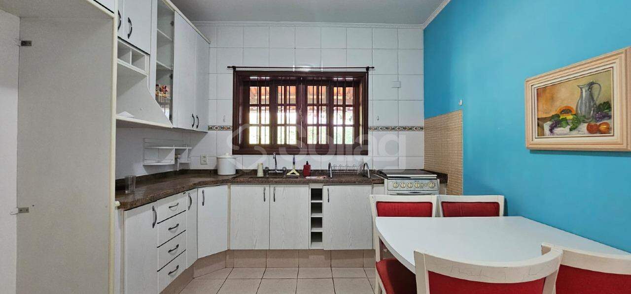 Casa em condomínio à venda no Condomínio Recanto Florido: 