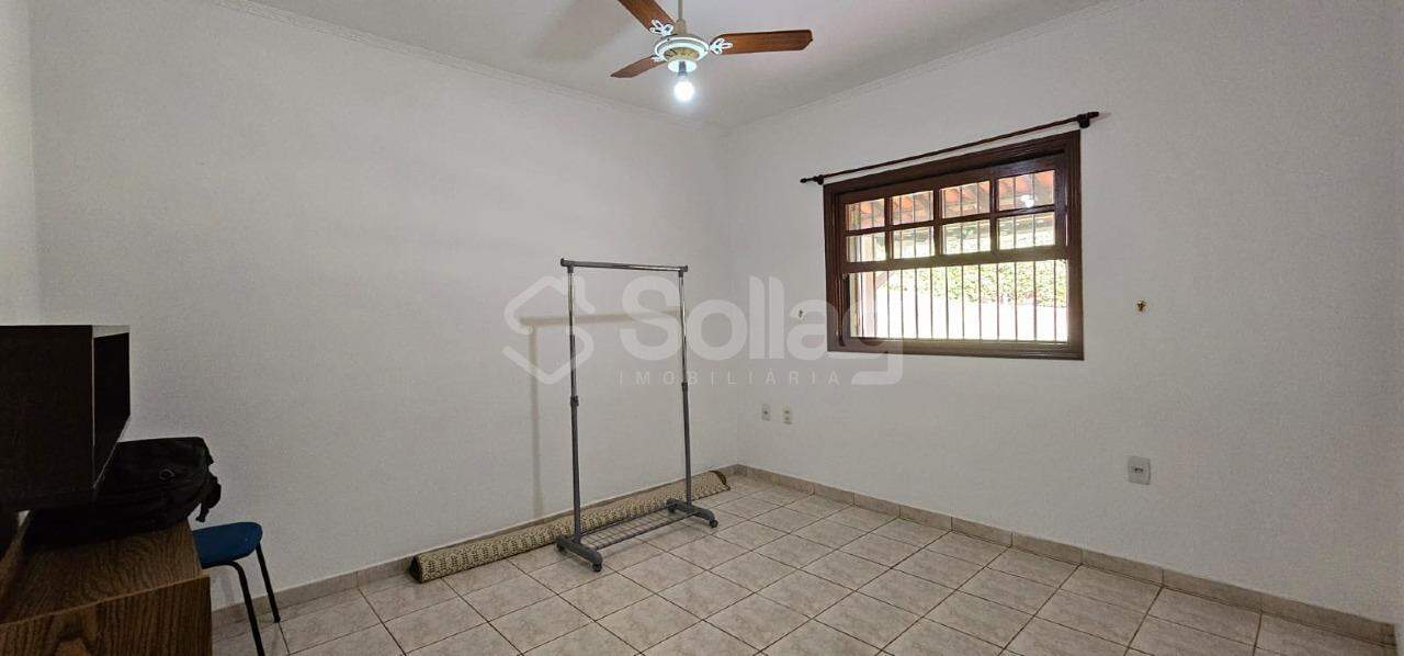 Casa em condomínio à venda no Condomínio Recanto Florido: 