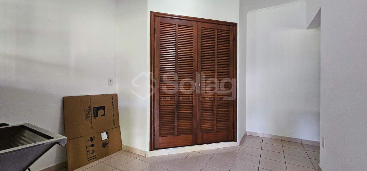 Casa em condomínio à venda no Condomínio Recanto Florido: 