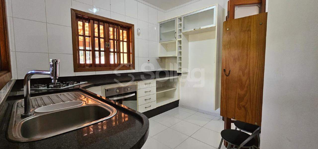 Casa em condomínio à venda no Condomínio Recanto Florido: 