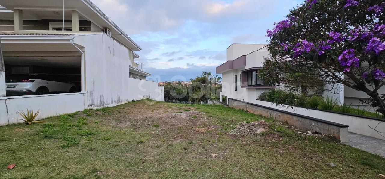 Terreno em condomínio à venda no Condomínio Bosque dos Cambarás: 