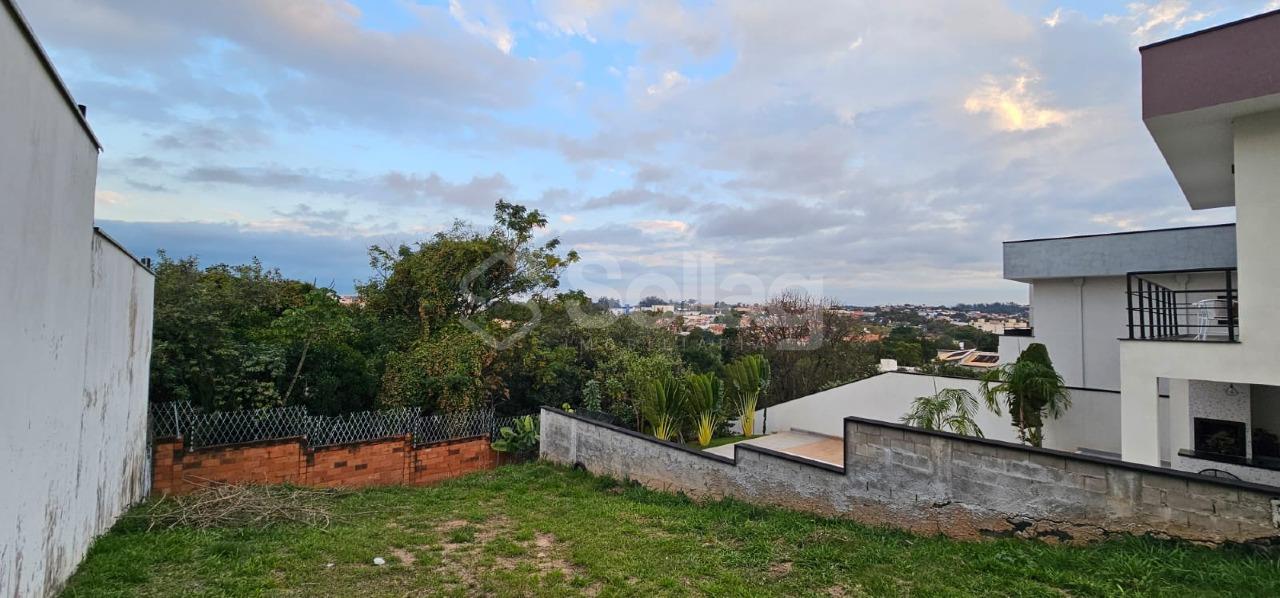 Terreno em condomínio à venda no Condomínio Bosque dos Cambarás: 