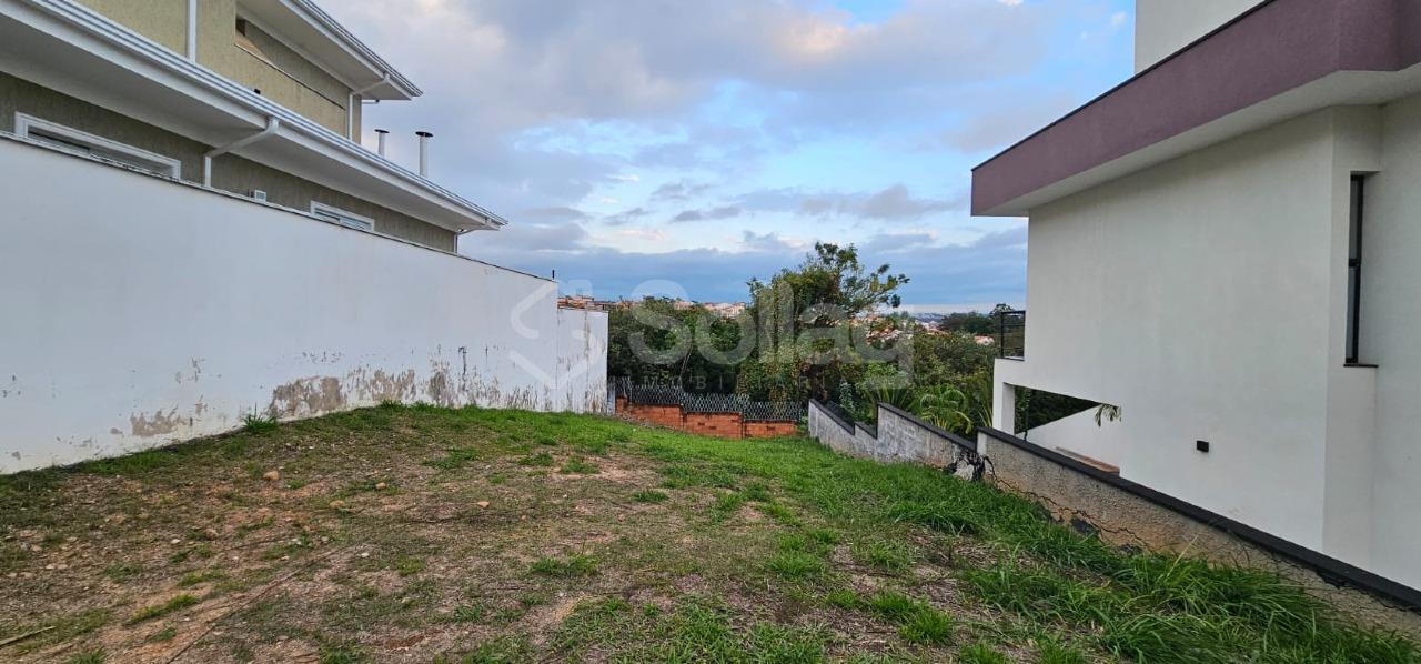 Terreno em condomínio à venda no Condomínio Bosque dos Cambarás: 
