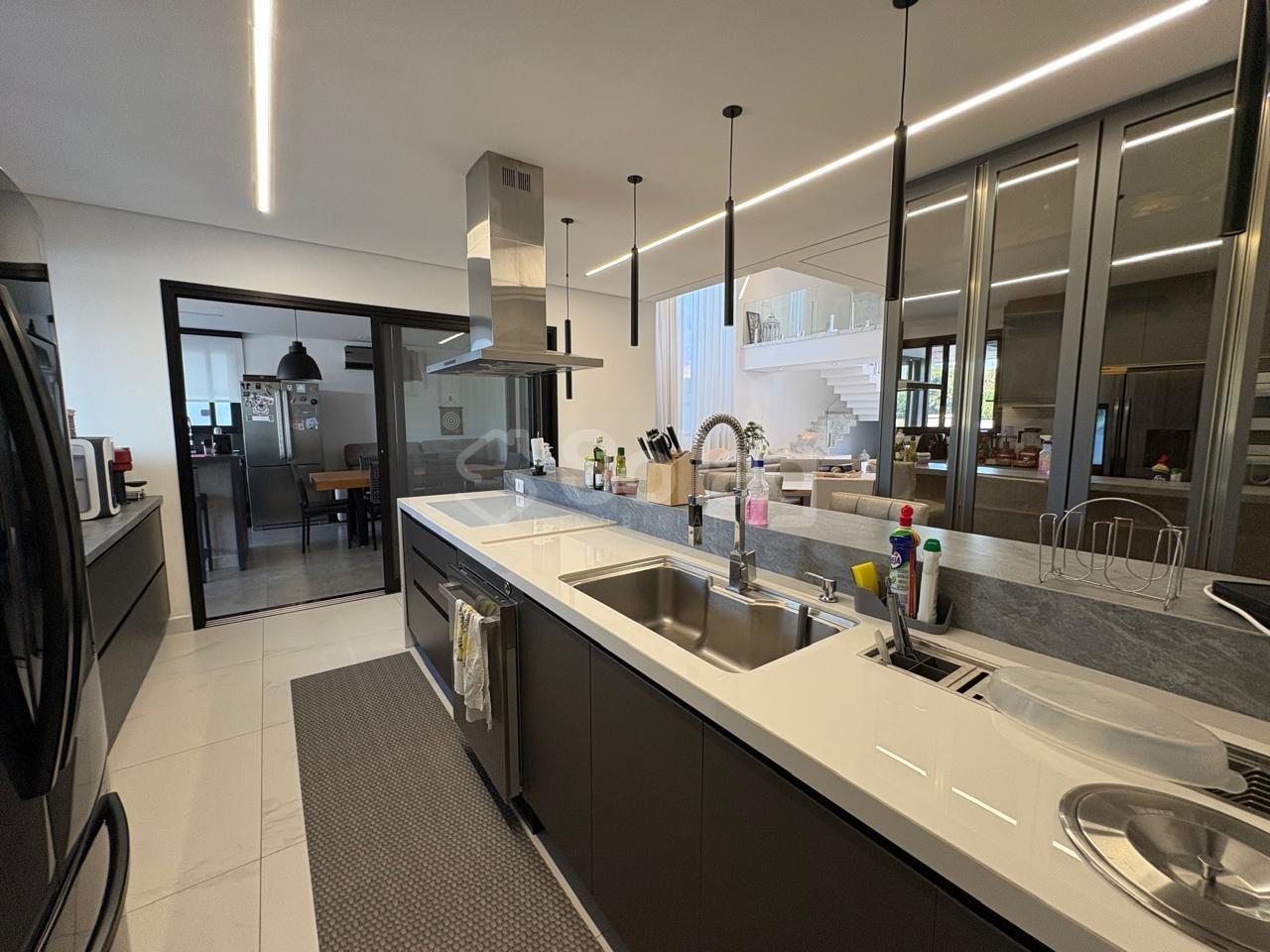 Casa em condomínio à venda no Condomínio Reserva Santa Isabel I: 