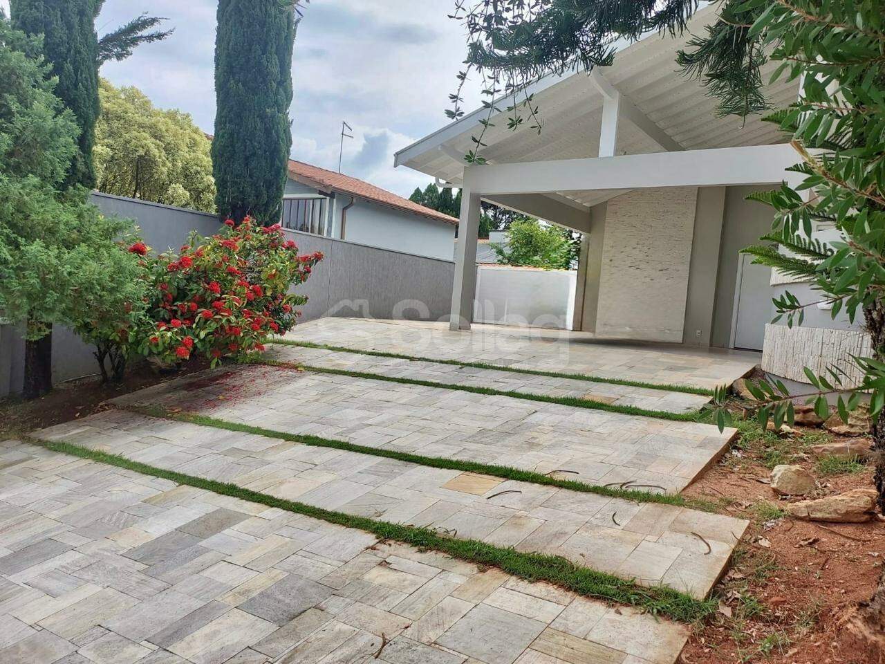 Casa em condomínio à venda no Marambaia: 