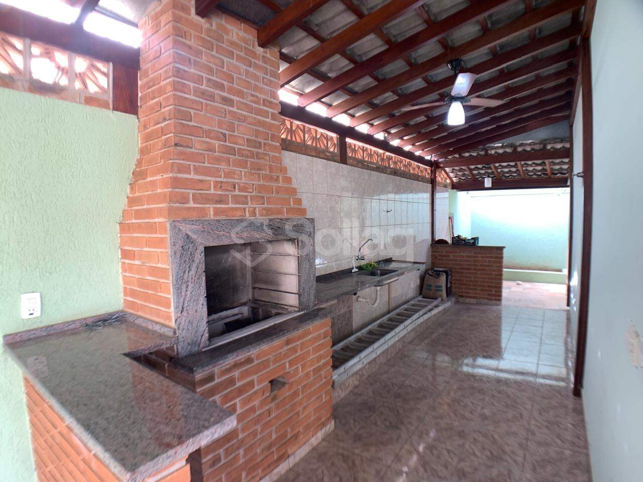 Casa em condomínio à venda no Marambaia:
