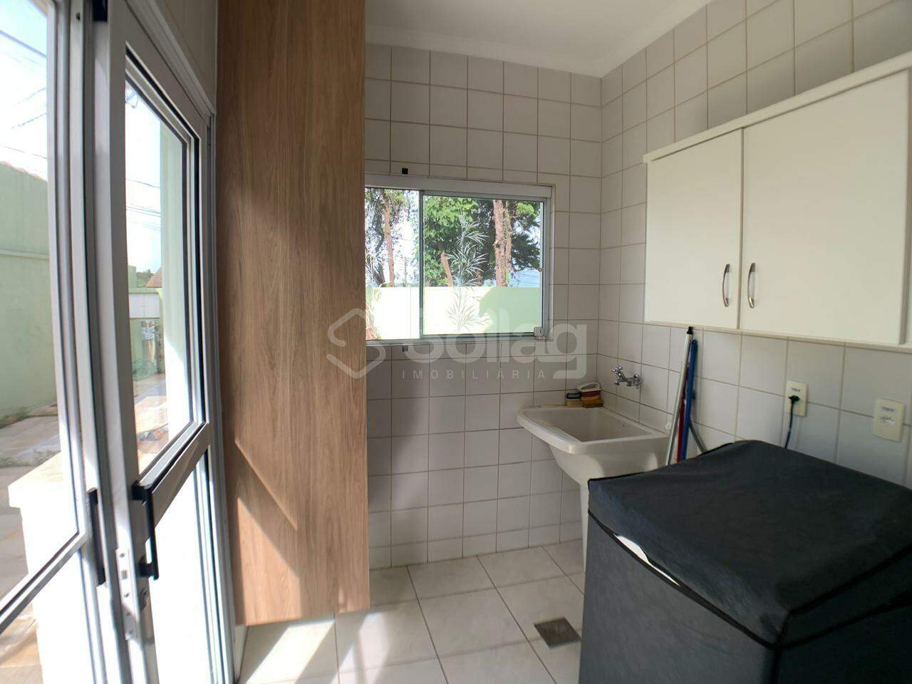 Casa em condomínio à venda no Marambaia: