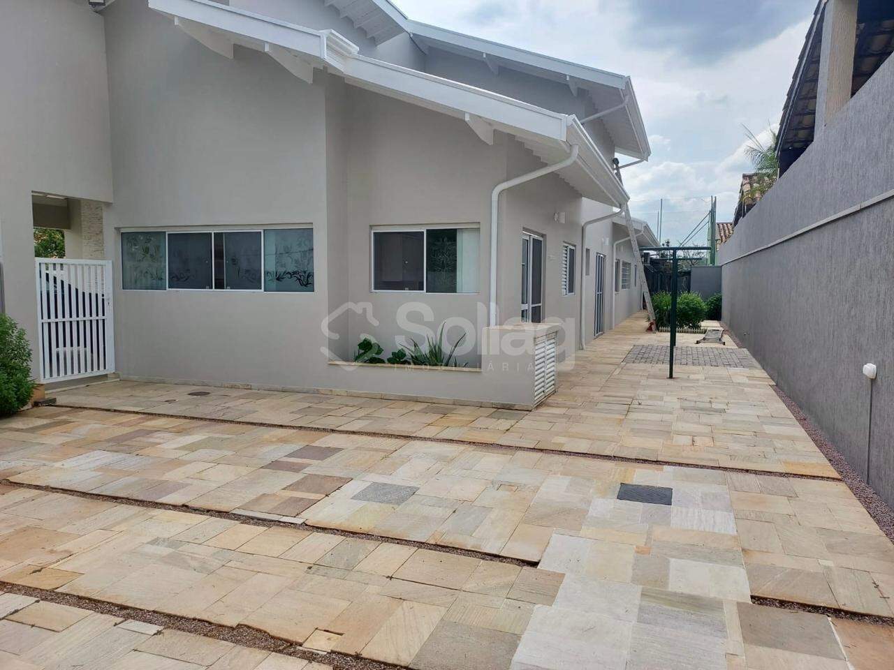 Casa em condomínio à venda no Marambaia:
