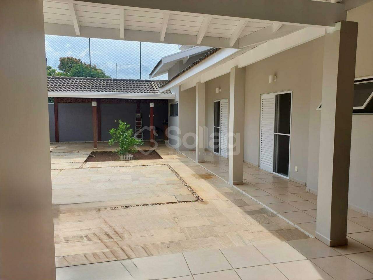 Casa em condomínio à venda no Marambaia: