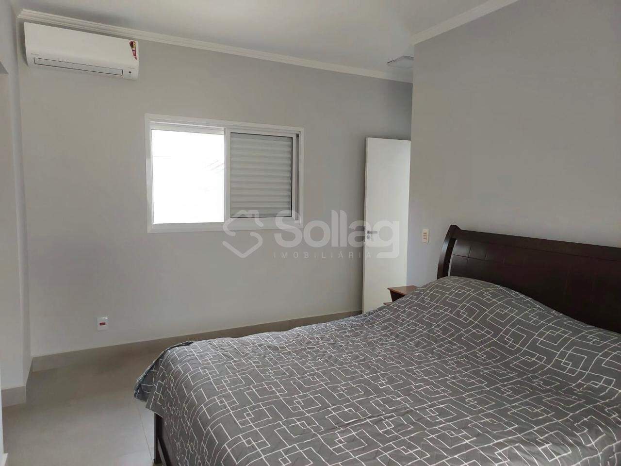 Casa em condomínio à venda no Marambaia: