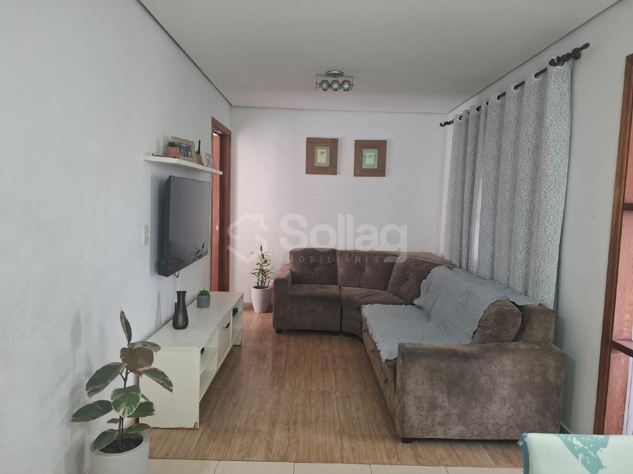 Casa à venda no Jardim Universo: 