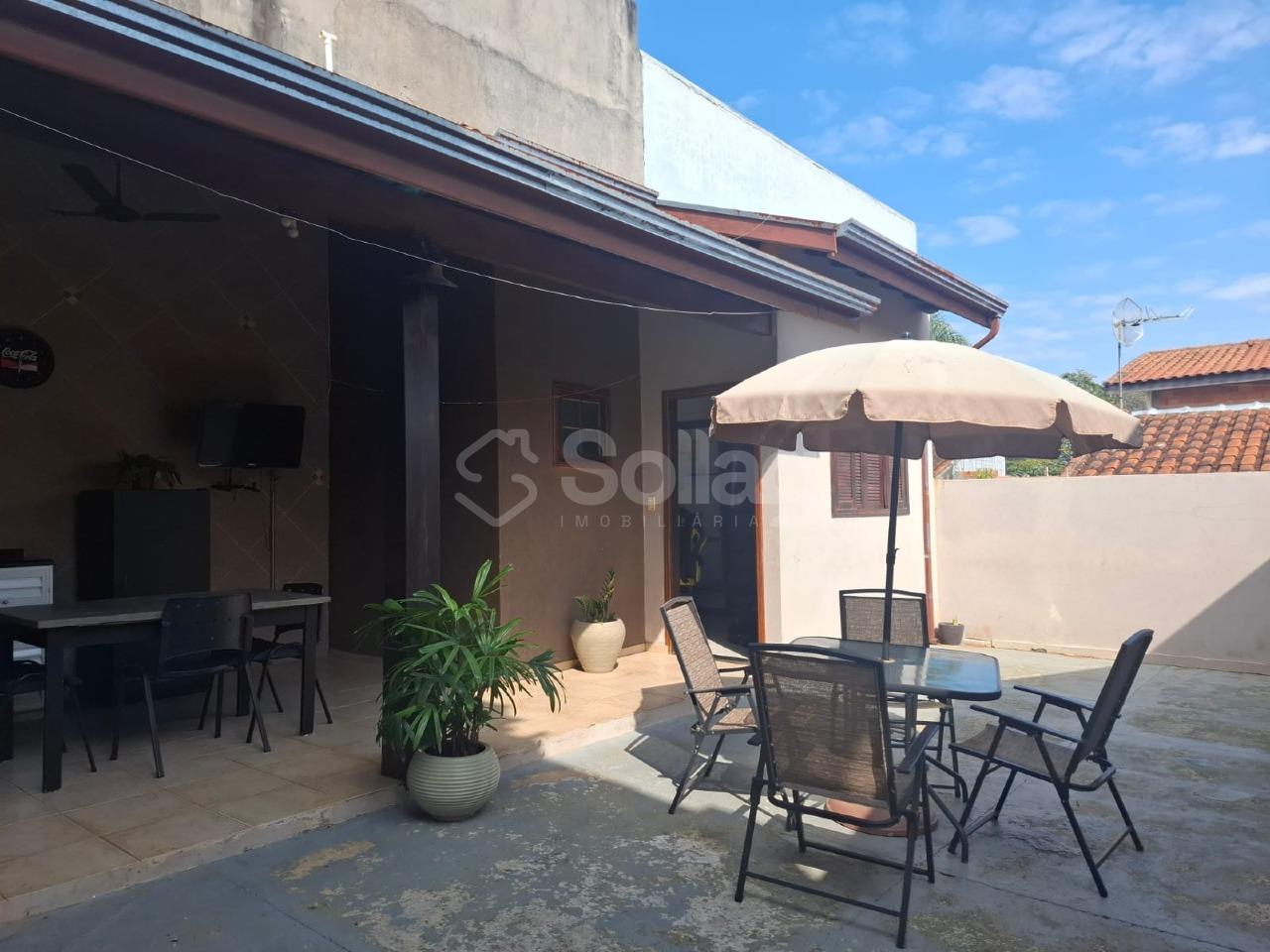 Casa à venda no Jardim Universo: 