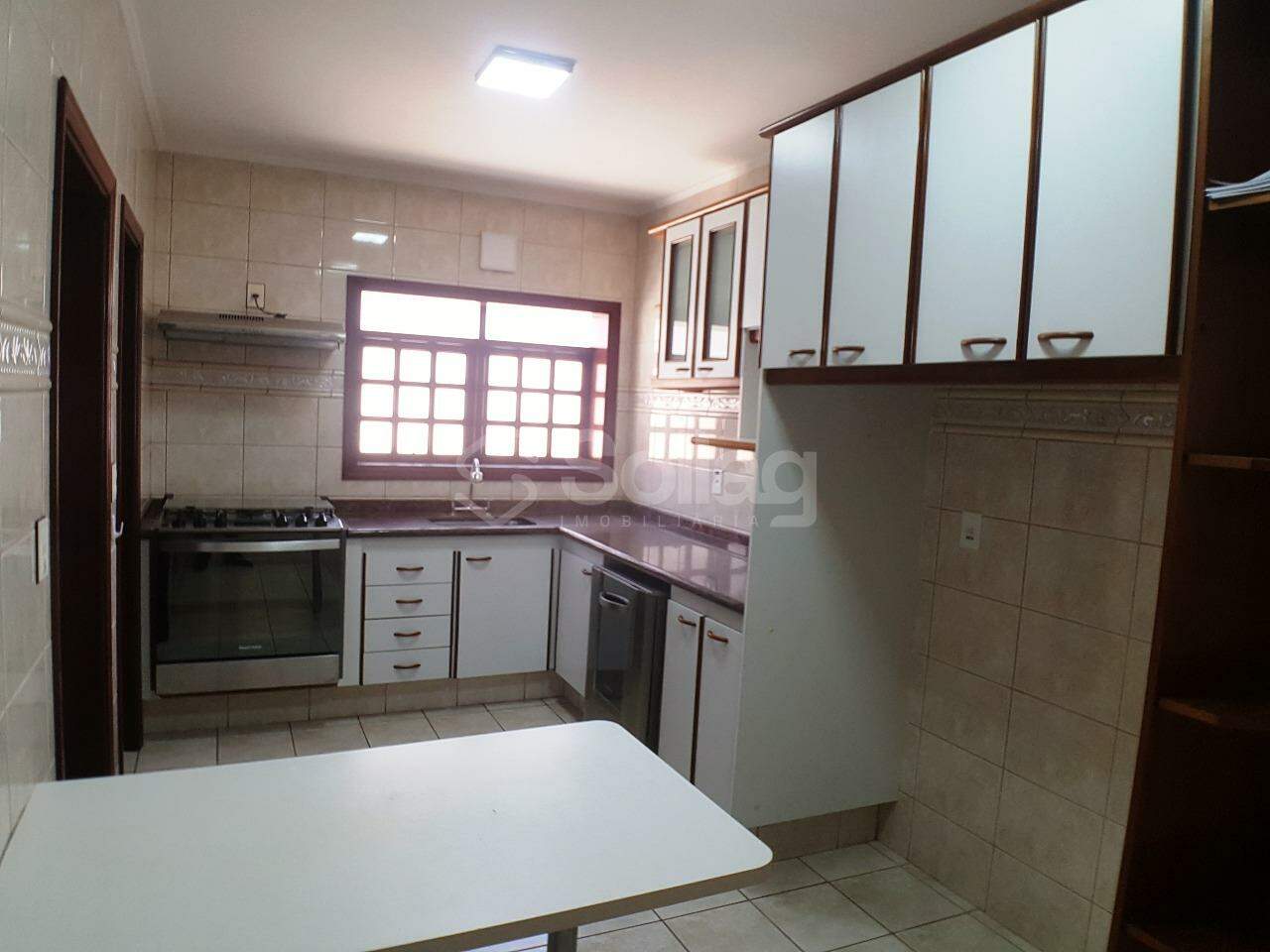 Casa em condomínio à venda no Condomínio Vista Alegre - Sede: 