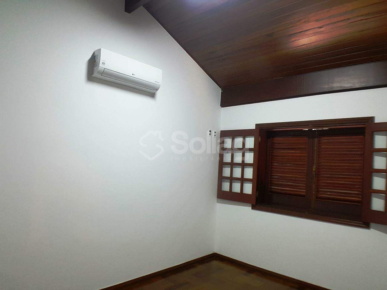 Casa em condomínio à venda no Condomínio Vista Alegre - Sede: 