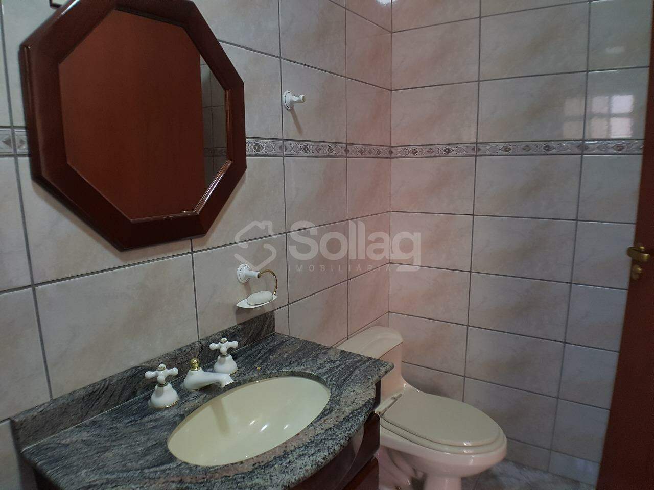 Casa em condomínio à venda no Condomínio Vista Alegre - Sede: 