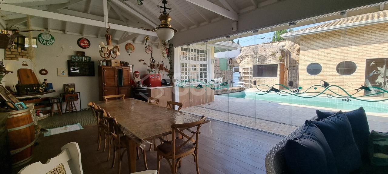 Casa em condomínio à venda no Condomínio Alpes de Vinhedo: 