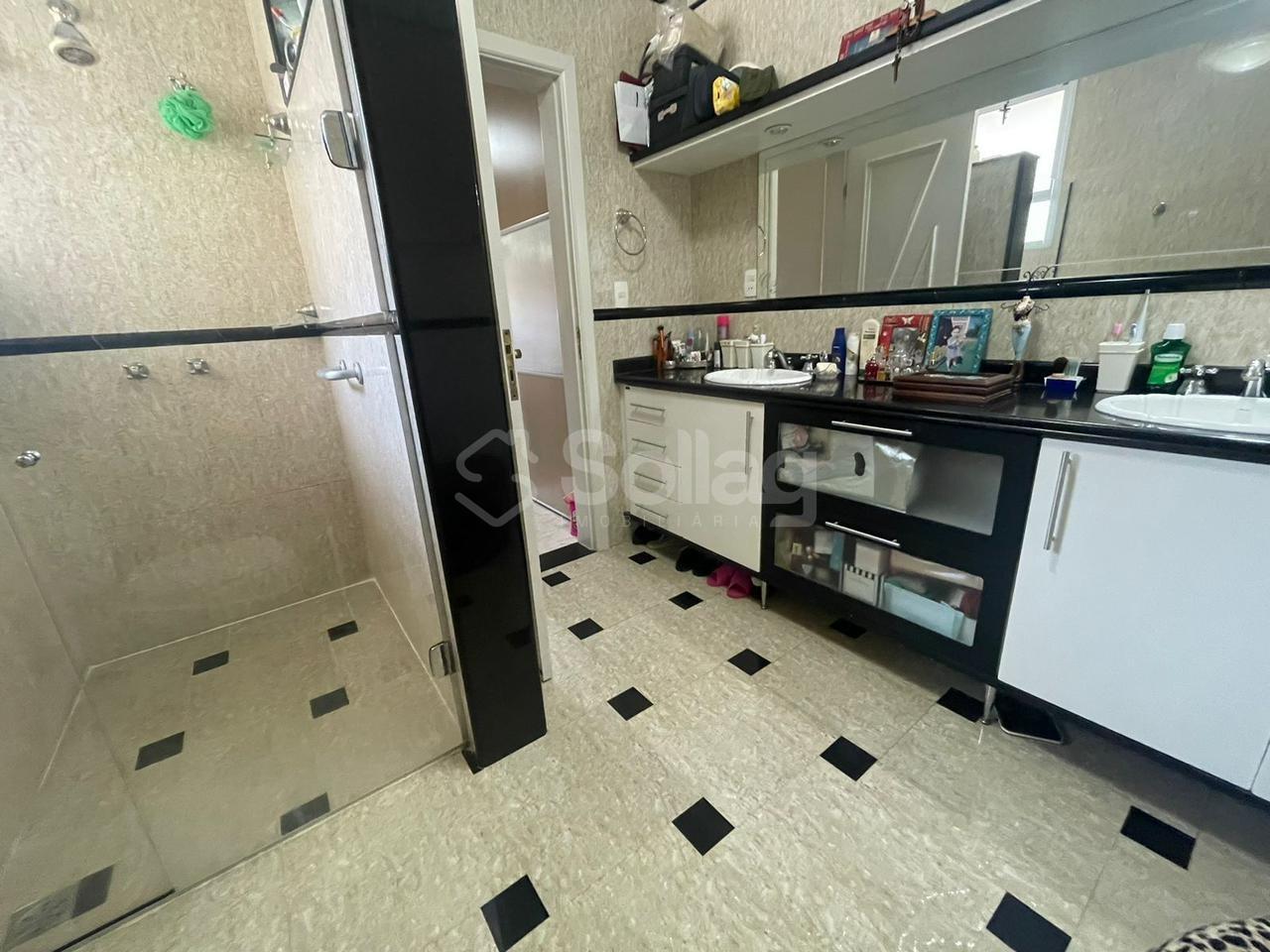 Casa em condomínio à venda no Condomínio Alpes de Vinhedo: 