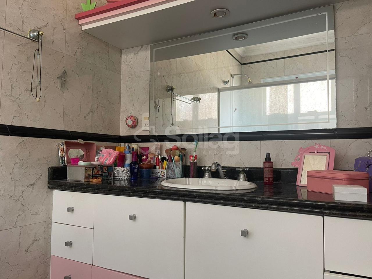 Casa em condomínio à venda no Condomínio Alpes de Vinhedo: 