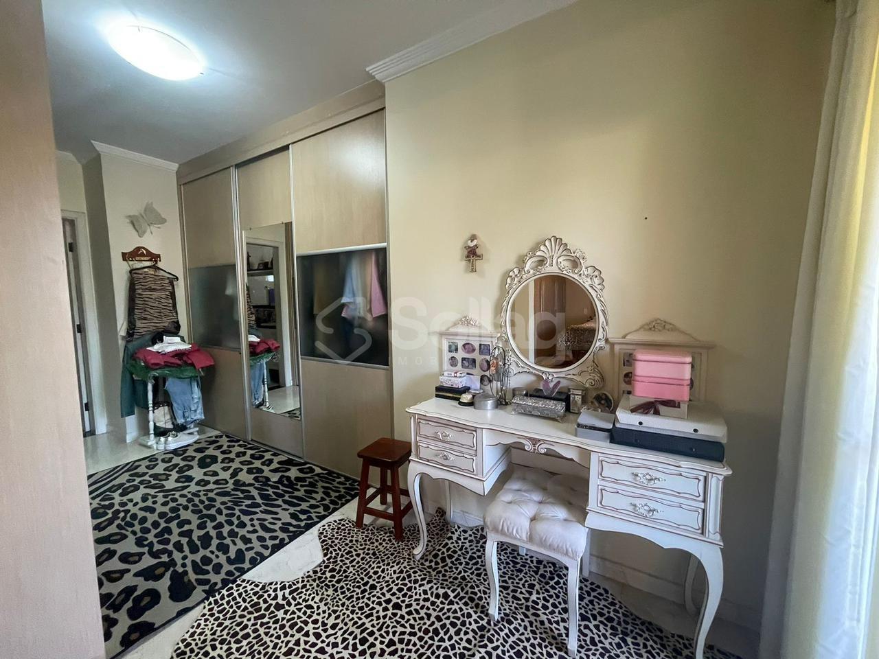 Casa em condomínio à venda no Condomínio Alpes de Vinhedo: 