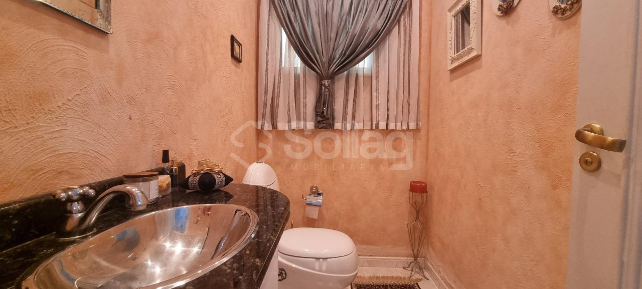 Casa em condomínio à venda no Condomínio Alpes de Vinhedo: 