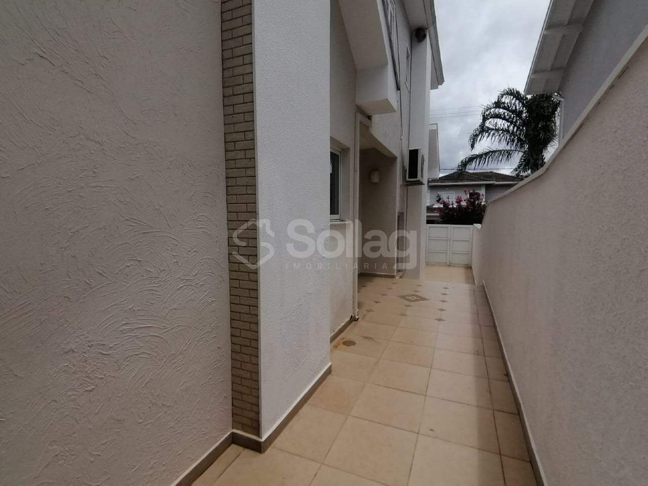 Casa em condomínio para aluguel no Condomínio Recanto dos Paturis: