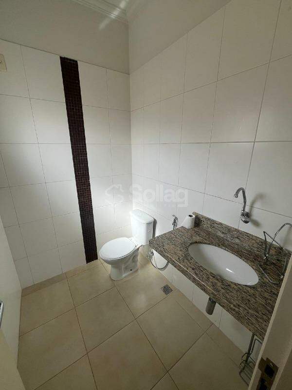 Sala para aluguel no Santa Rosa: 