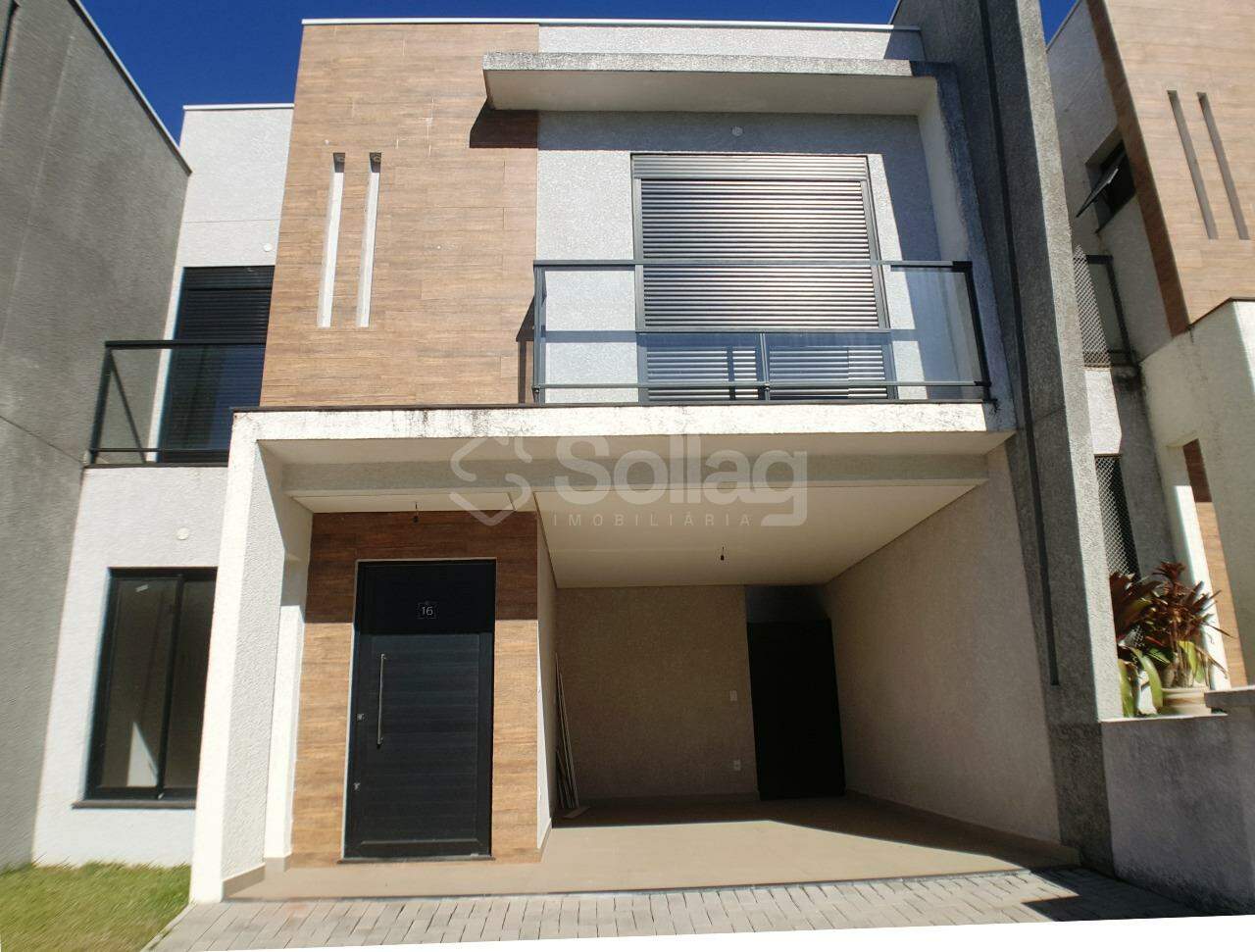 Casa em condomínio à venda no Chácaras Silvania: 