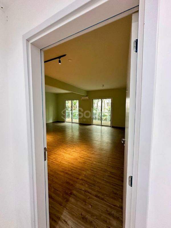 Sala à venda no Centro: 