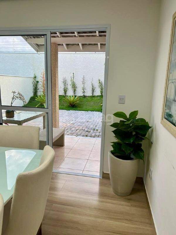 Casa em condomínio à venda no Vila Omizollo: 