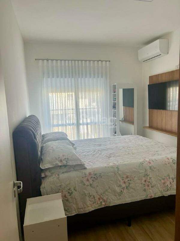 Casa em condomínio à venda no Vila Omizollo: 