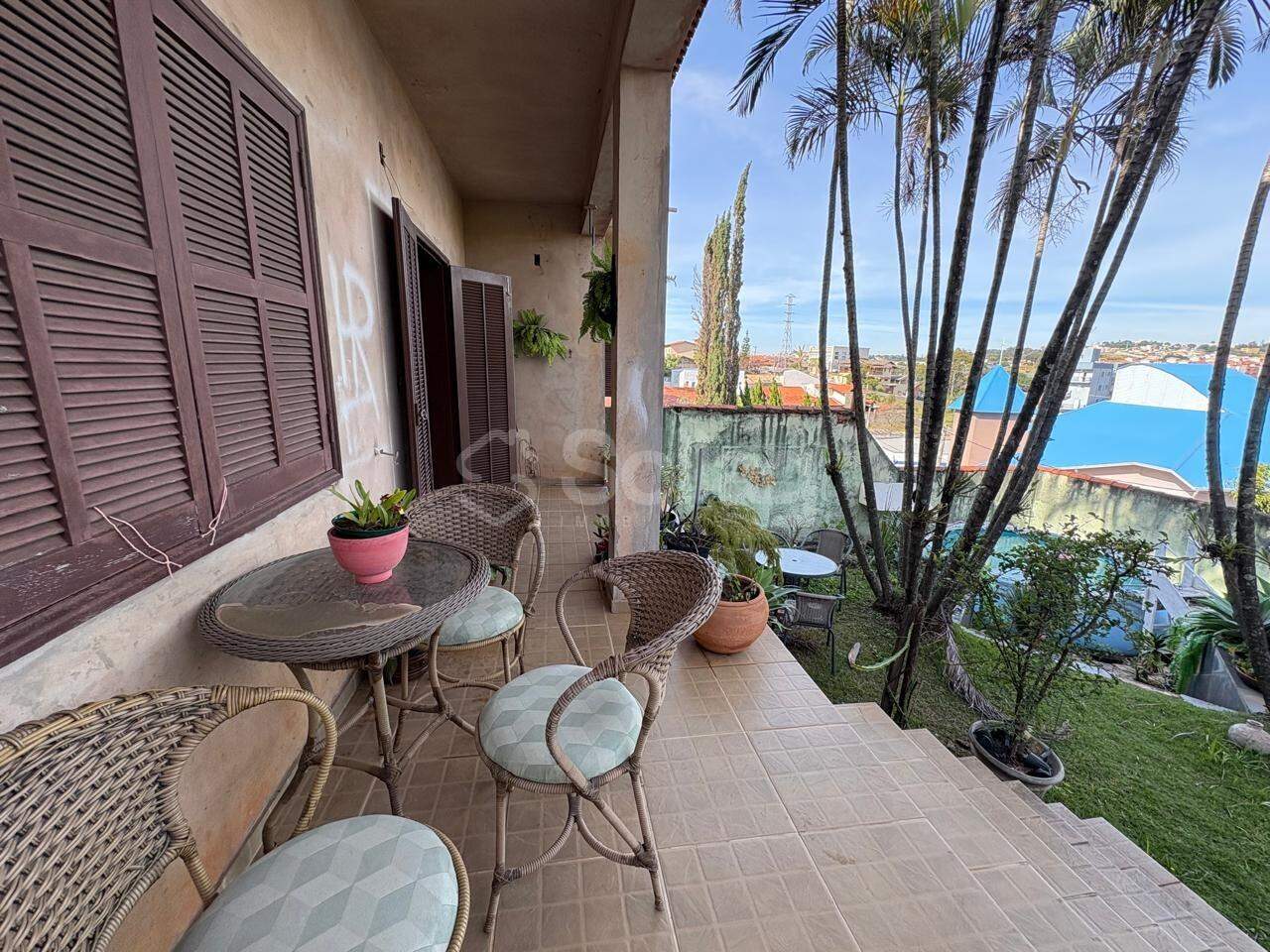 Casa à venda no Centro: 