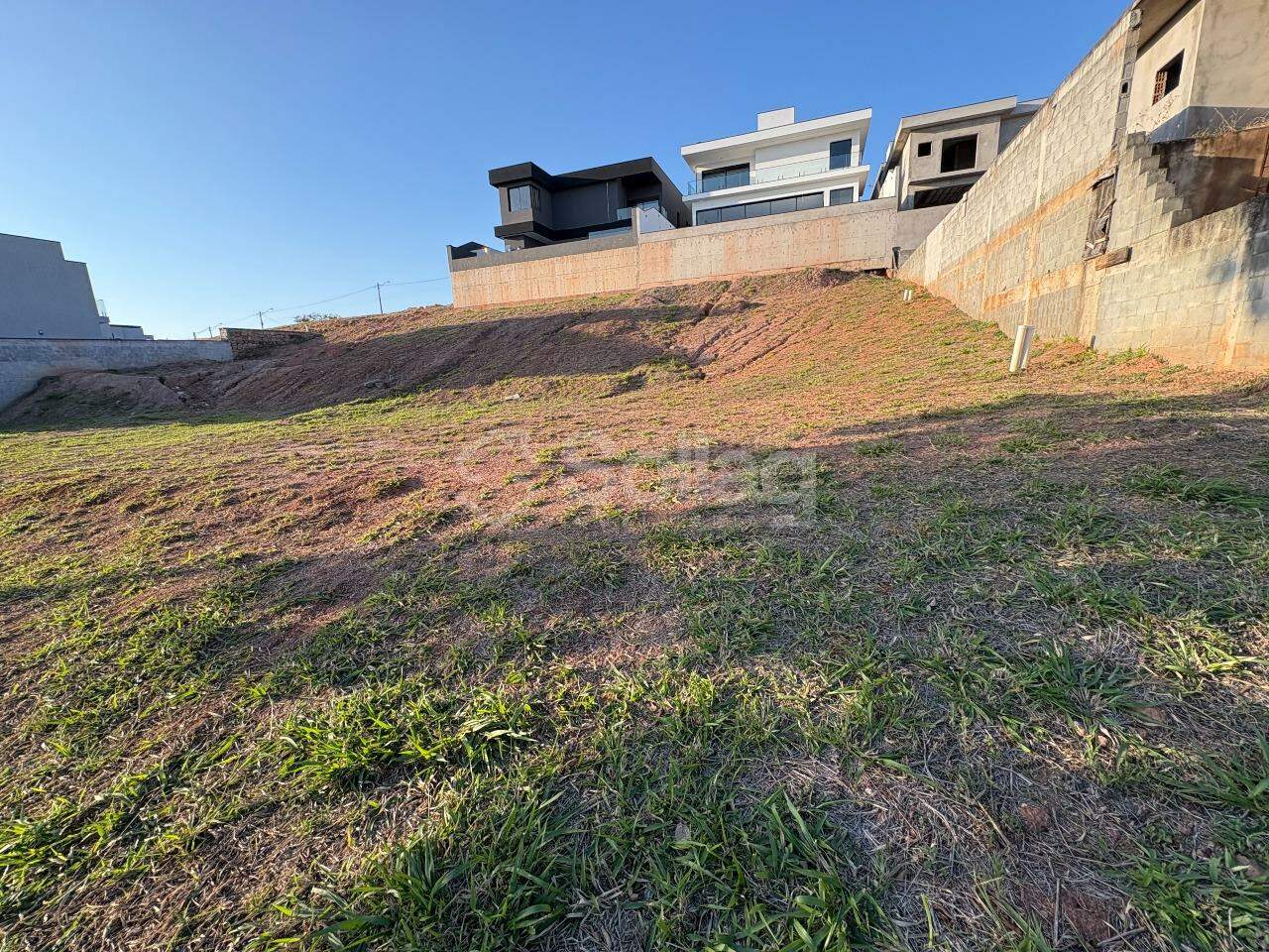 Terreno em condomínio à venda no Santa Isabel II: