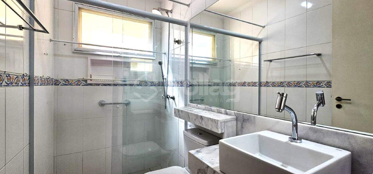 Apartamento para aluguel no Edifício Roma: 