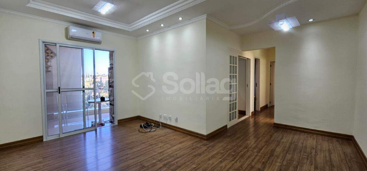 Apartamento para aluguel no Edifício Roma: 