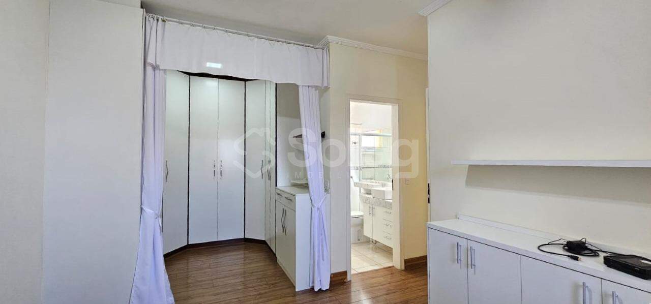 Apartamento para aluguel no Edifício Roma: 