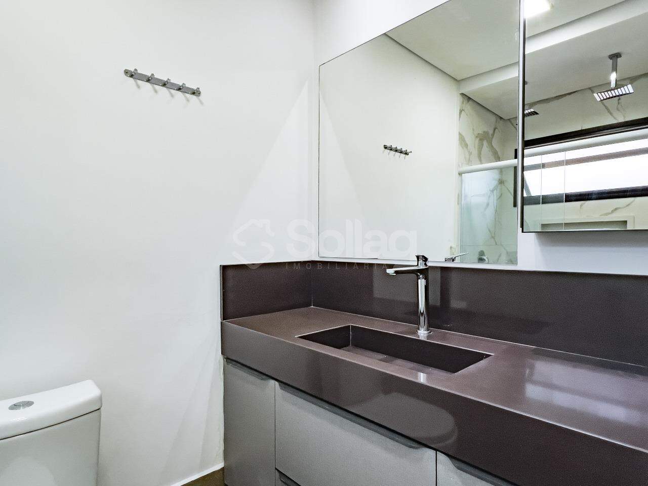 Casa em condomínio à venda no Condomínio Villa D`oro: 