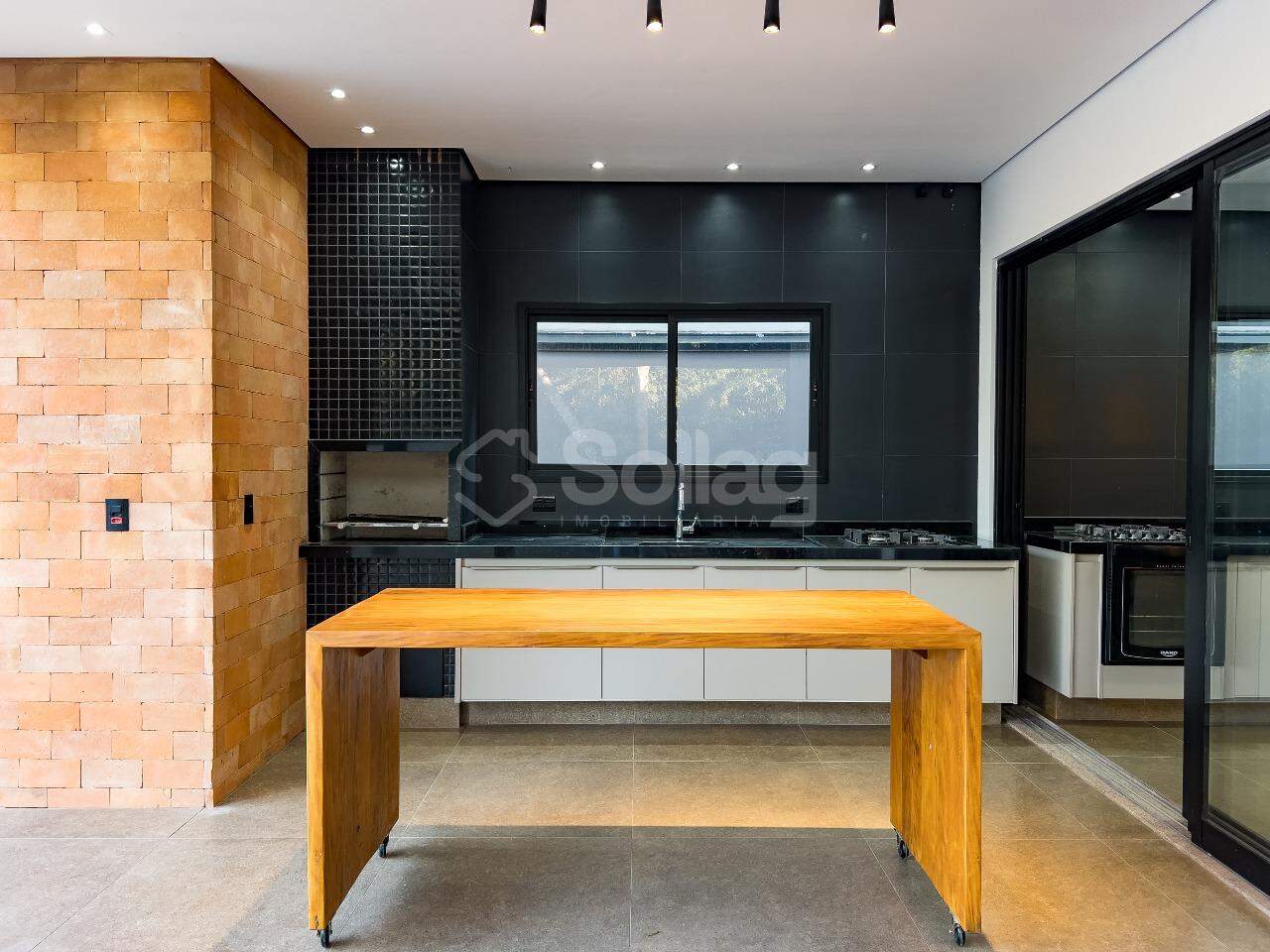 Casa em condomínio à venda no Condomínio Villa D`oro: 