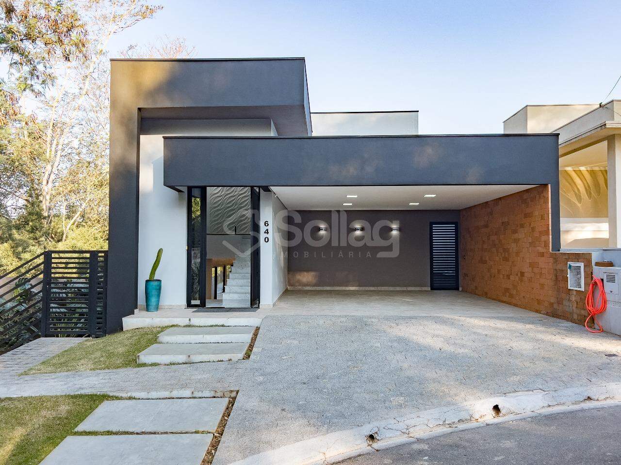 Casa em condomínio à venda no Condomínio Villa D`oro: 