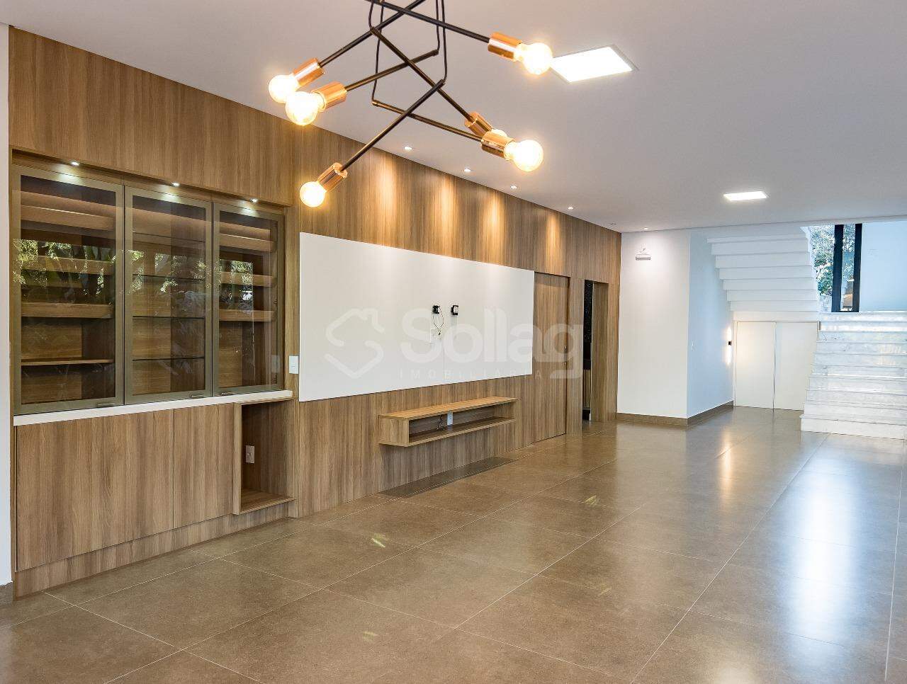 Casa em condomínio à venda no Condomínio Villa D`oro: 