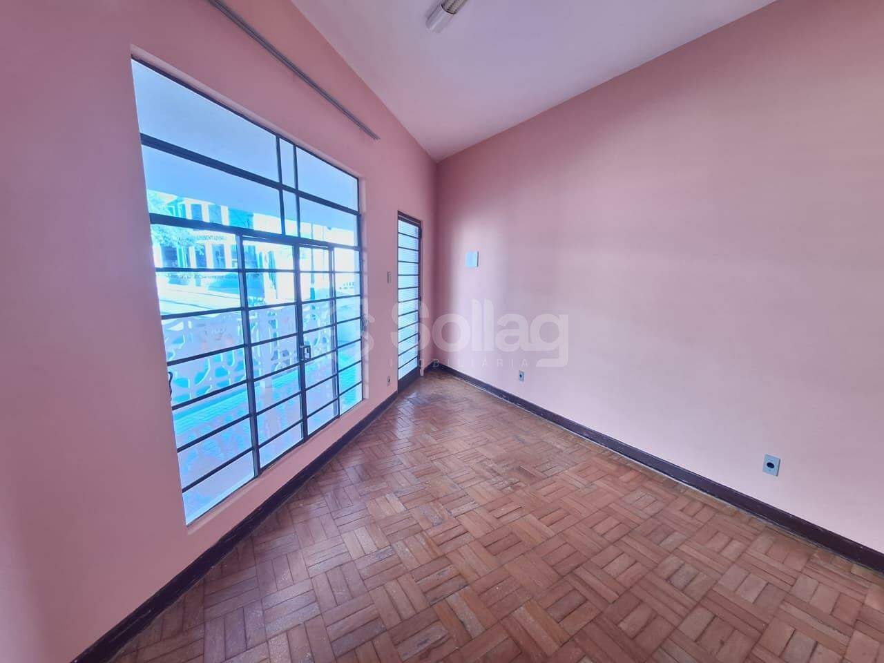 Sala para aluguel no Centro: