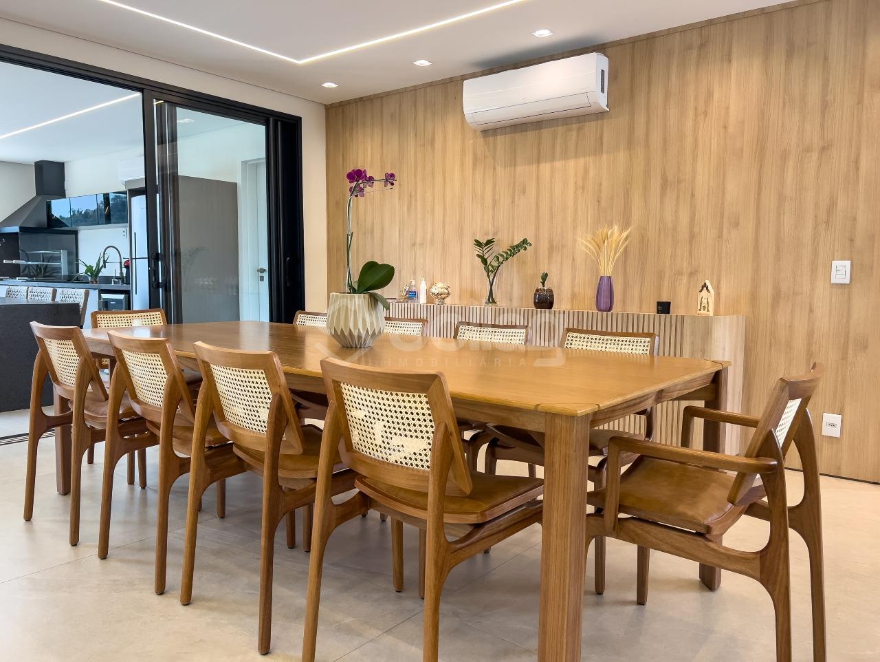 Casa em condomínio à venda no Residencial Arboretum: 