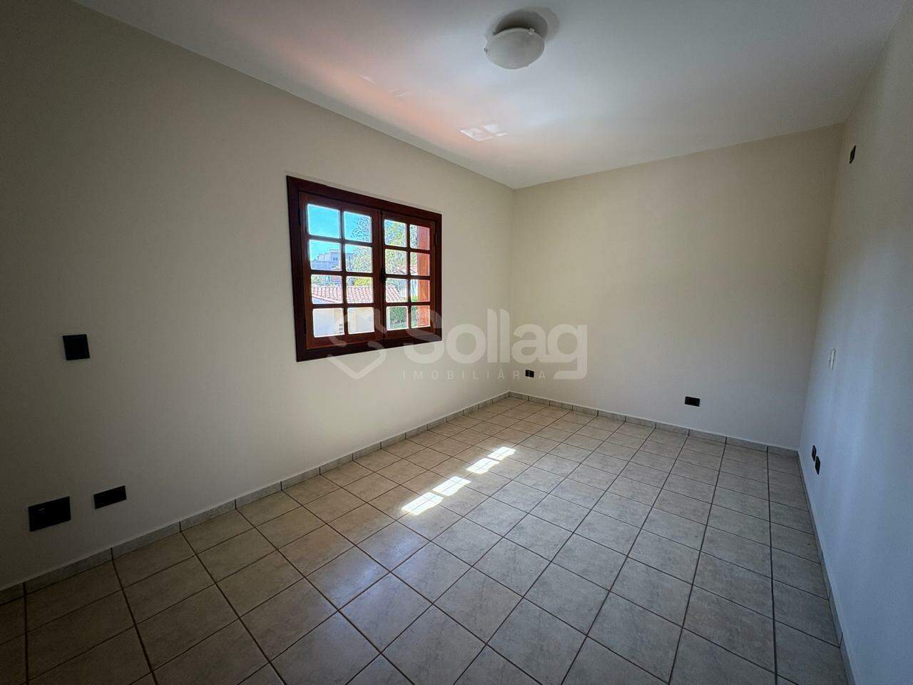 Casa em condomínio à venda no Condomínio Estância Marambaia: 