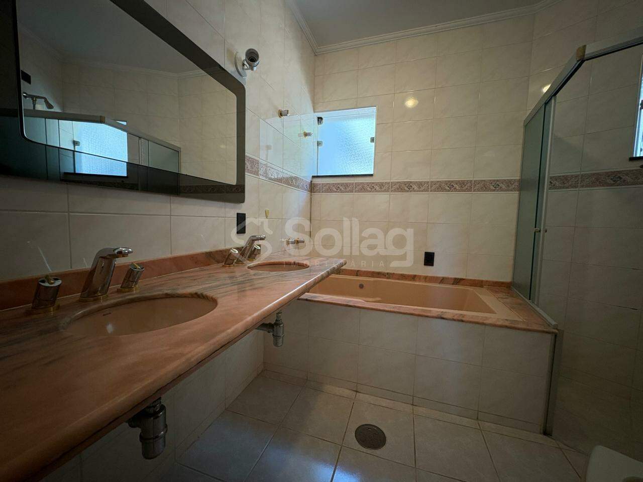 Casa em condomínio à venda no Condomínio Estância Marambaia: 
