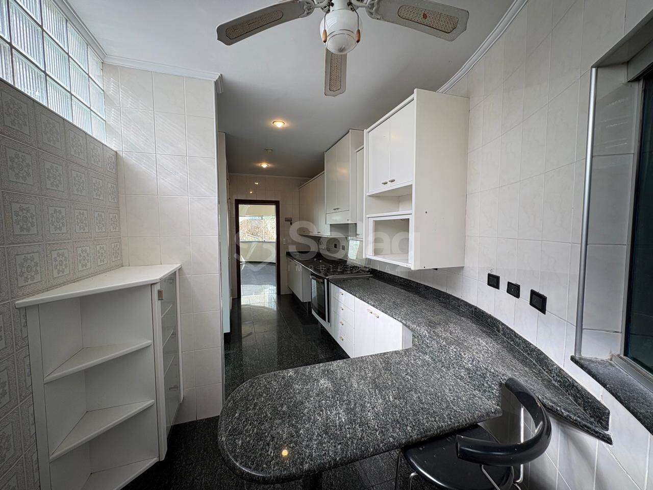 Casa em condomínio à venda no Condomínio Estância Marambaia: 