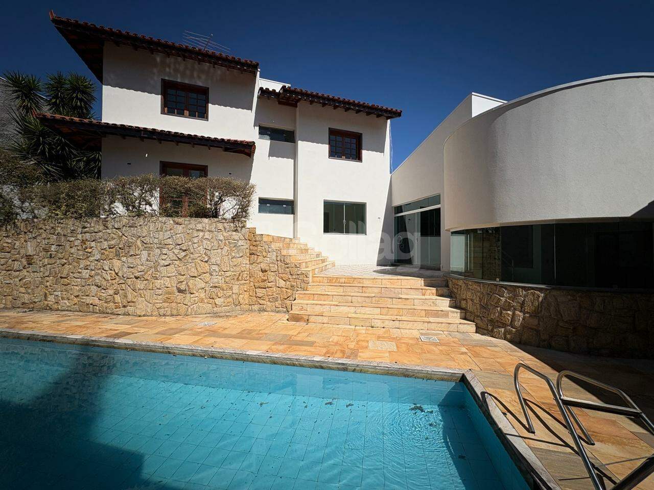 Casa em condomínio à venda no Condomínio Estância Marambaia: 