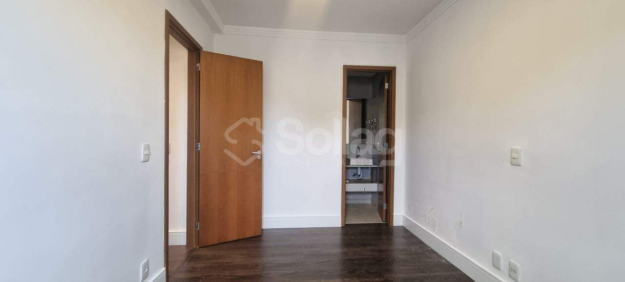 Apartamento à venda no Condomínio Campo Di Fiori: