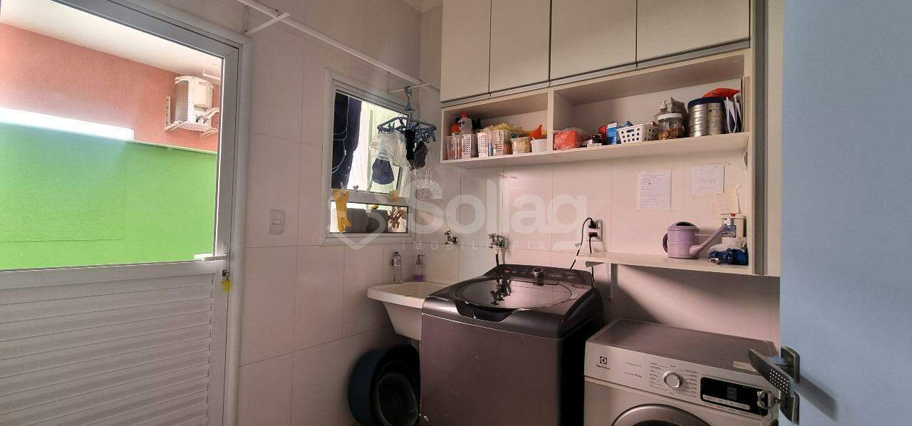Casa em condomínio à venda no Condomínio Florada da Mata: 