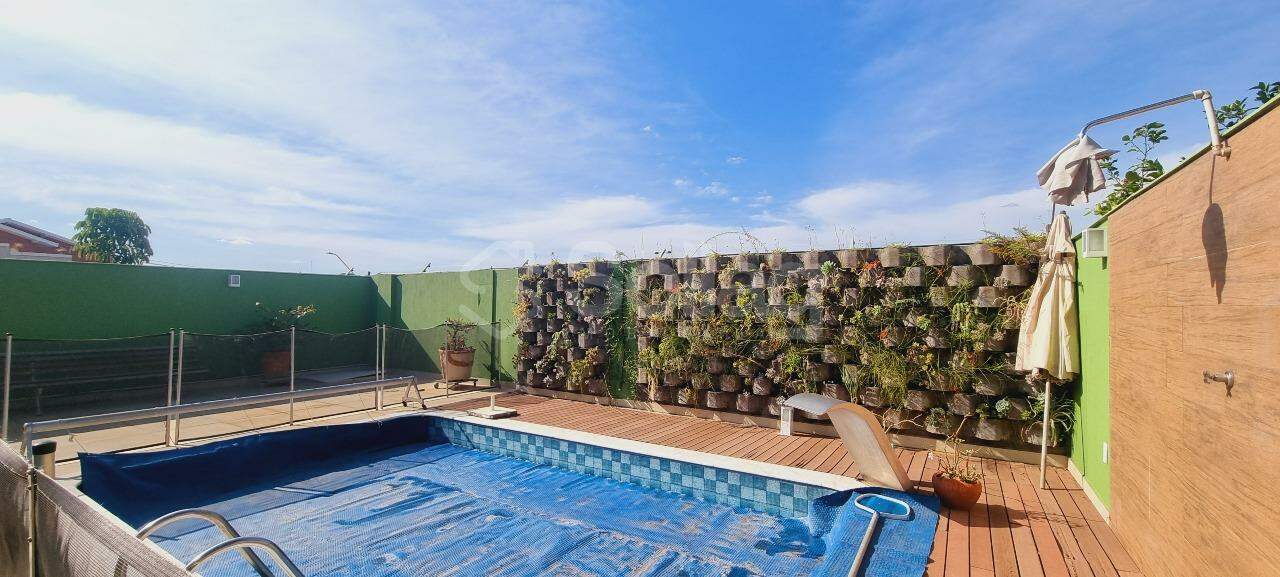 Casa em condomínio à venda no Condomínio Florada da Mata: 