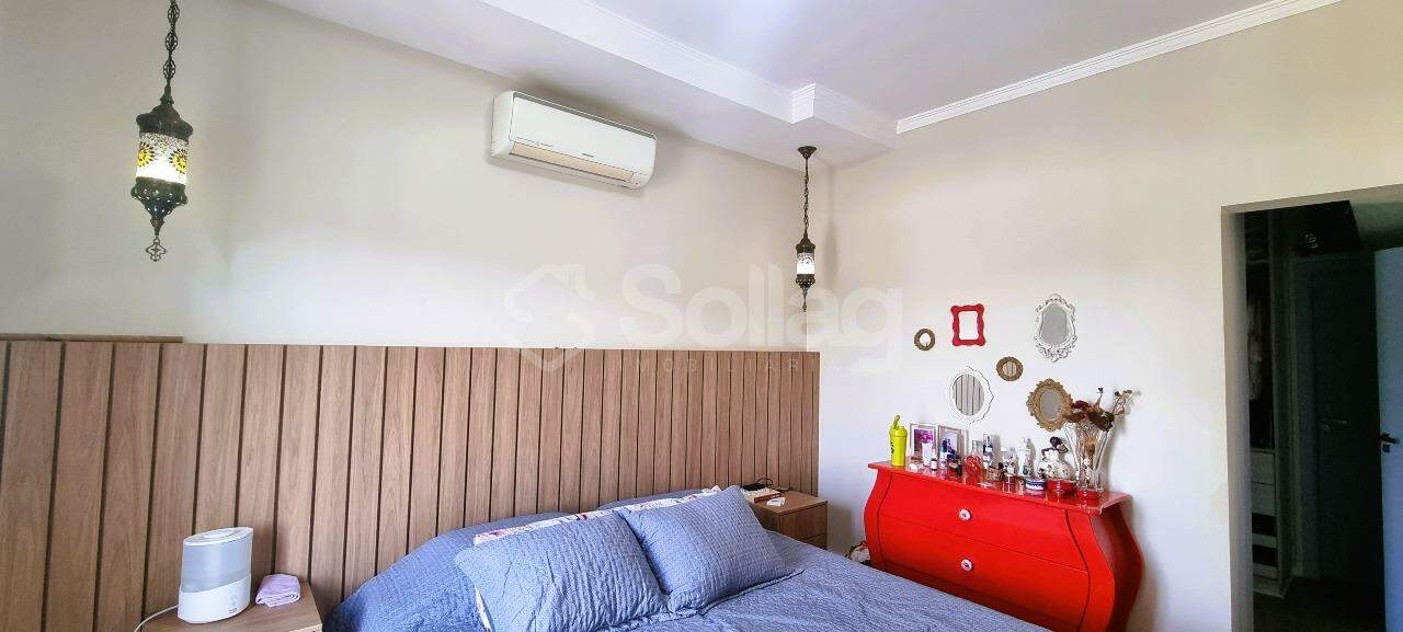 Casa em condomínio à venda no Condomínio Florada da Mata: 
